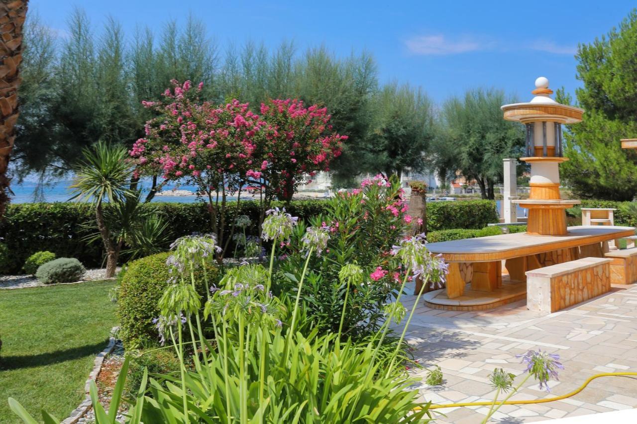 Villa Palma Sukošan Екстериор снимка