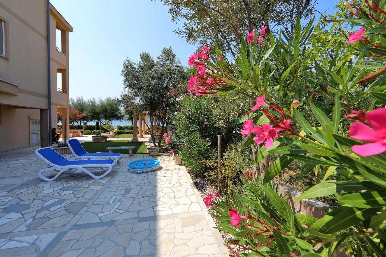 Villa Palma Sukošan Екстериор снимка
