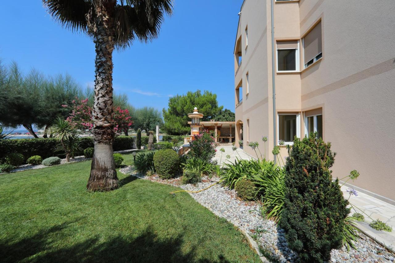 Villa Palma Sukošan Екстериор снимка